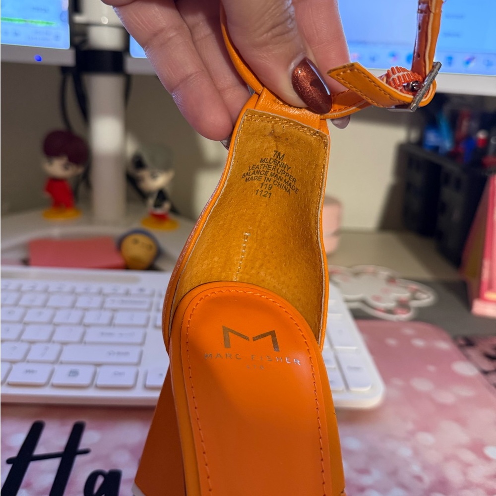 Marc Fisher Women's Orange Heeled Sandals size 7 - Picture 7 of 8